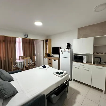 Homely Islandia * Torrevieja