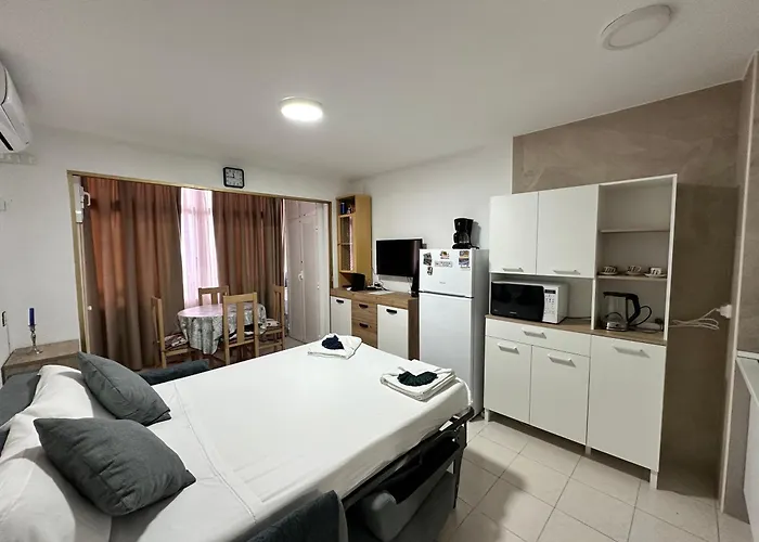 Homely Islandia * Torrevieja