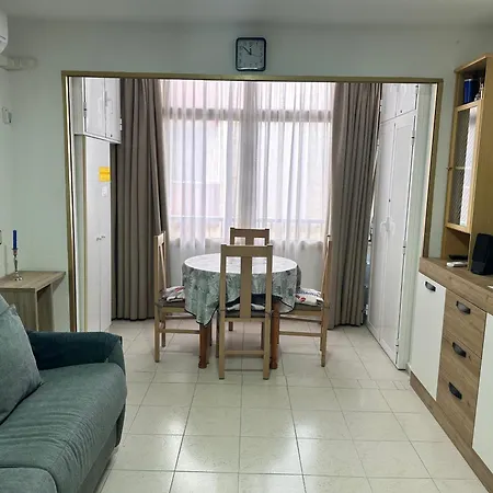 Homely Islandia Apartment Torrevieja