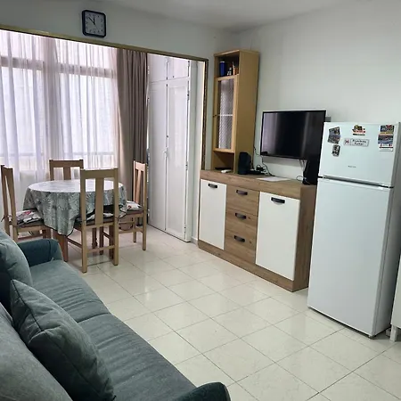 アパート Homely Islandia トレビエハ