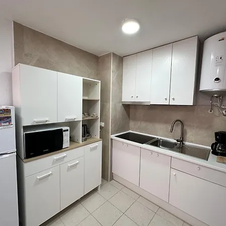 Homely Islandia Apartment *